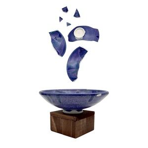 Kintsugi Bowl Drip Glaze Pottery Chawan Gold Crack Art Personal Growth Gift